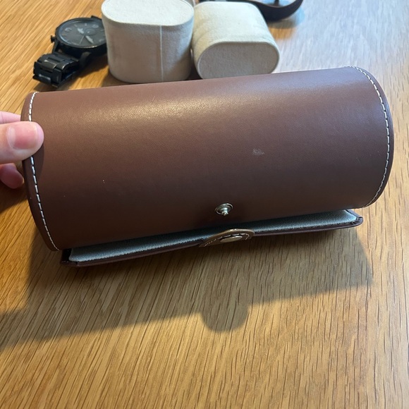 Men's Watch Case - Picture 6 of 9